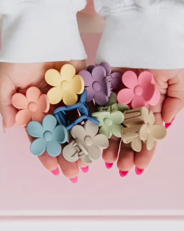 Mini Flower Claw Clips