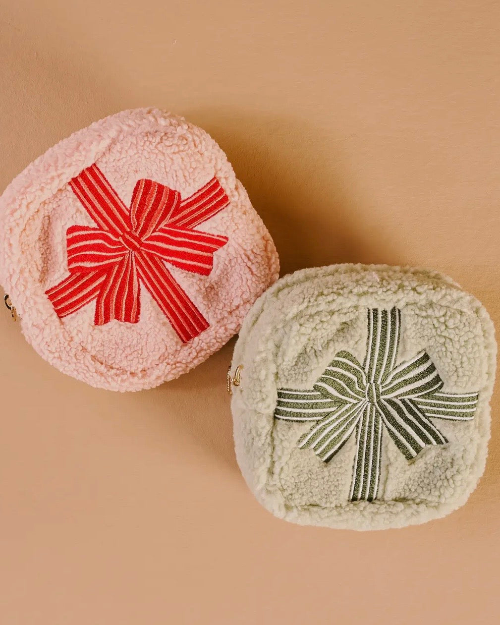 Teddy Pouch - Square Holiday Green Bow