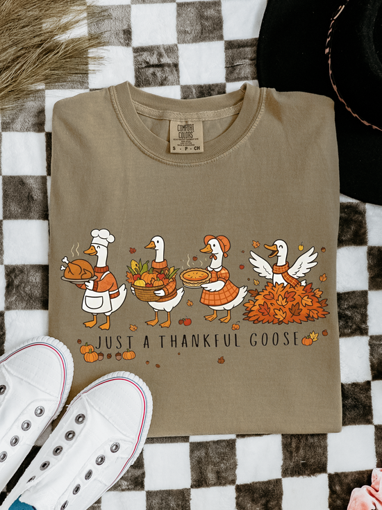 Just a Thankful Goose Graphic Tee