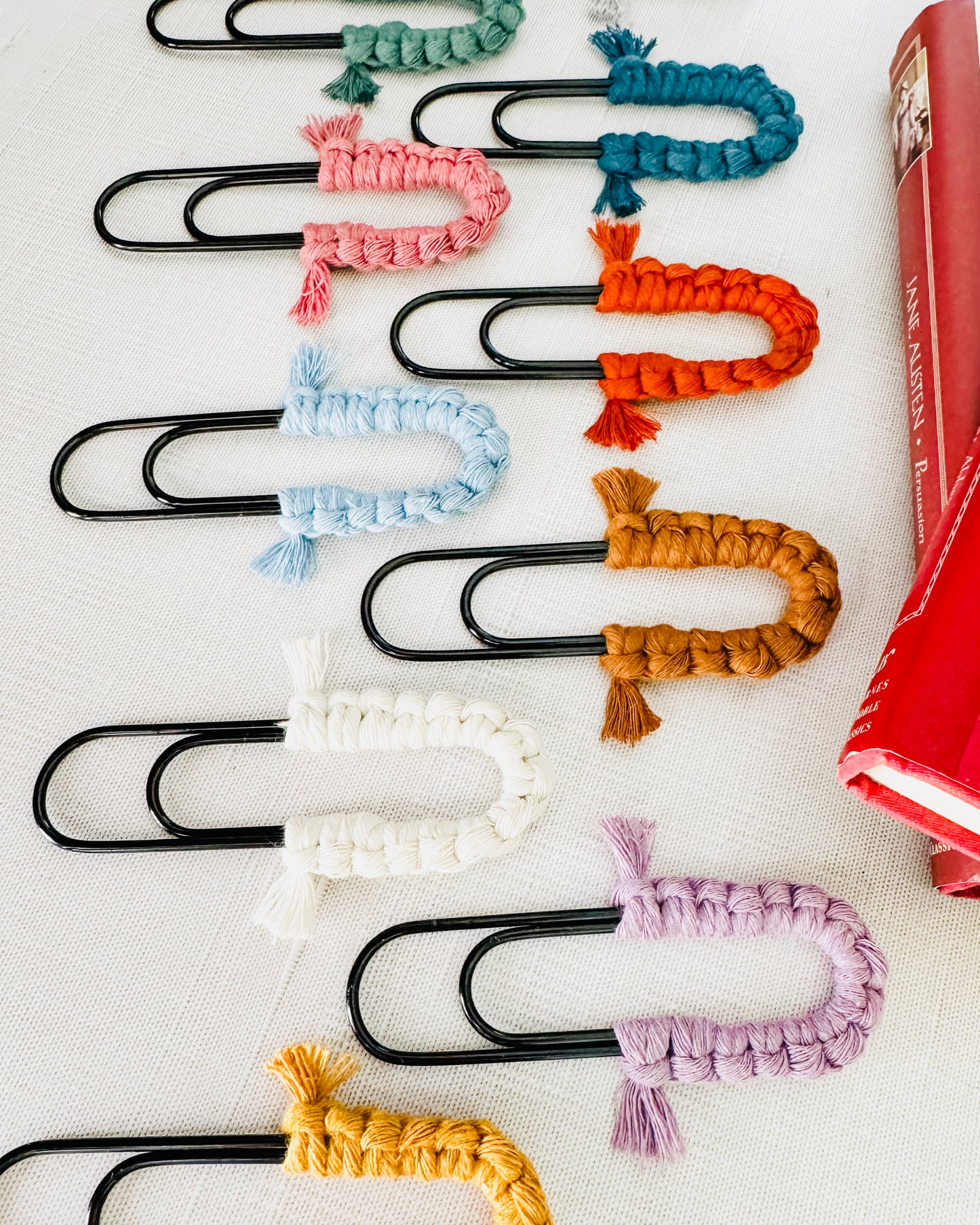 Macrame Paperclip Bookmarks - Black Paperclip