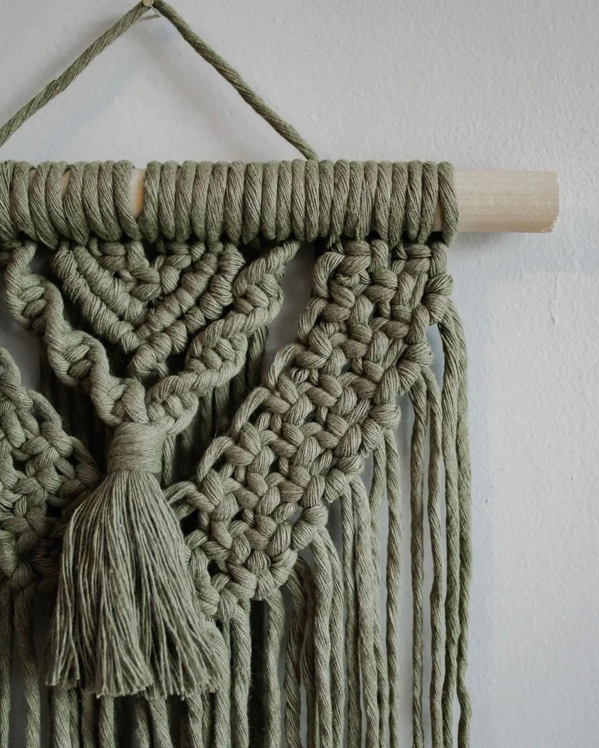 Piper Small Macrame Wall Hanger - Moss