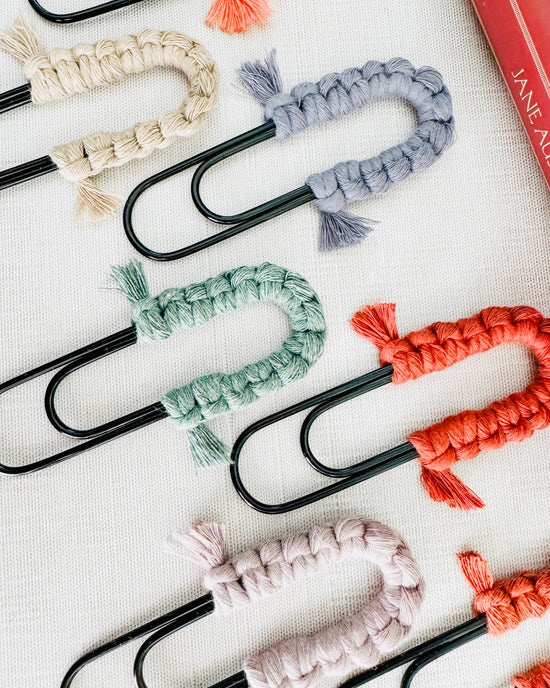 Macrame Paperclip Bookmarks - Black Paperclip