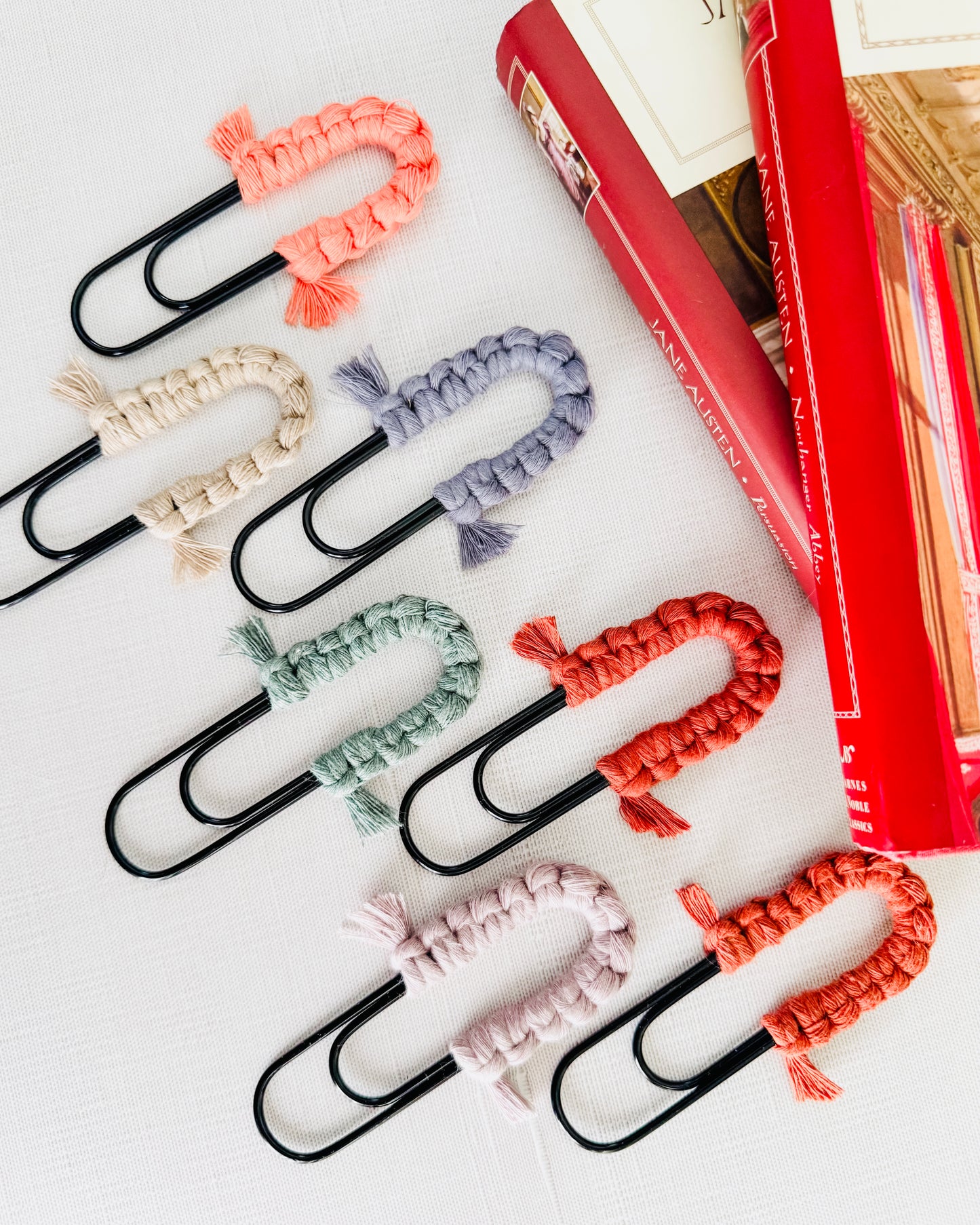 Macrame Paperclip Bookmarks - Black Paperclip