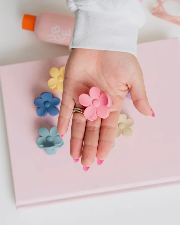 Mini Flower Claw Clips