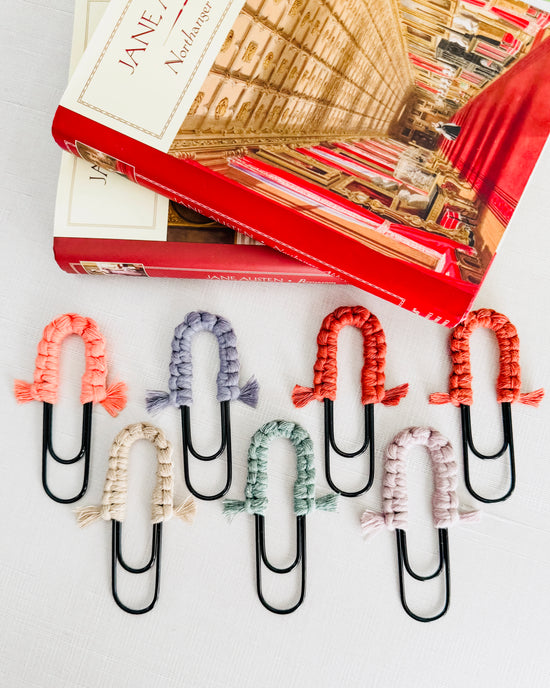 Macrame Paperclip Bookmarks - Black Paperclip