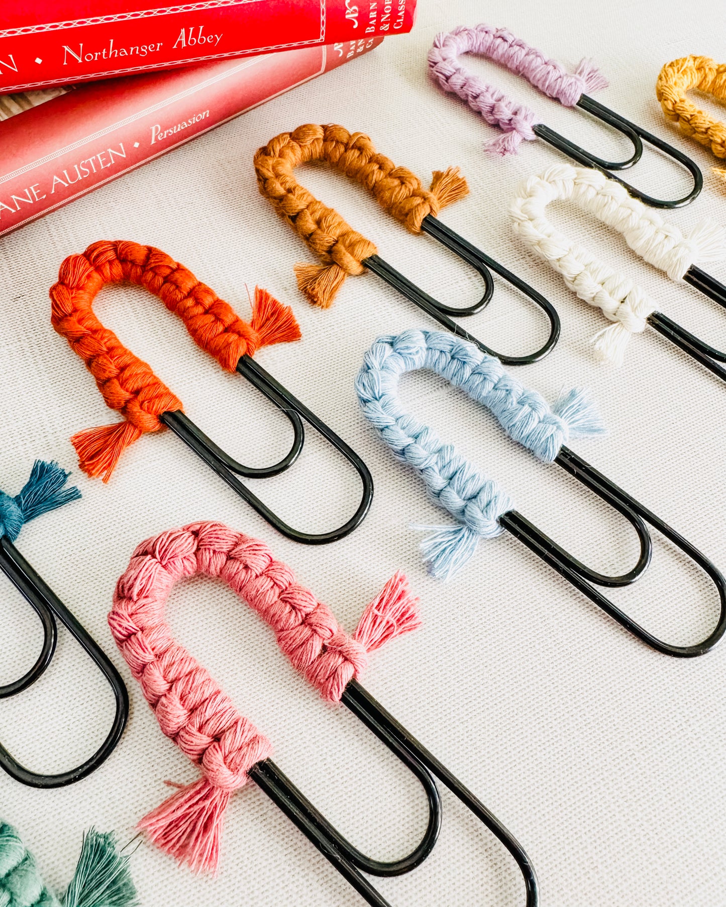 Macrame Paperclip Bookmarks - Black Paperclip