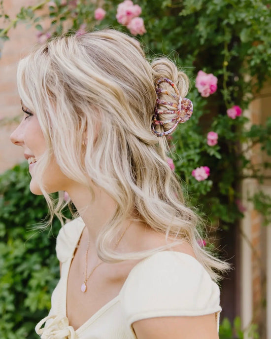 Carlisle Claw Clip Pre-Order