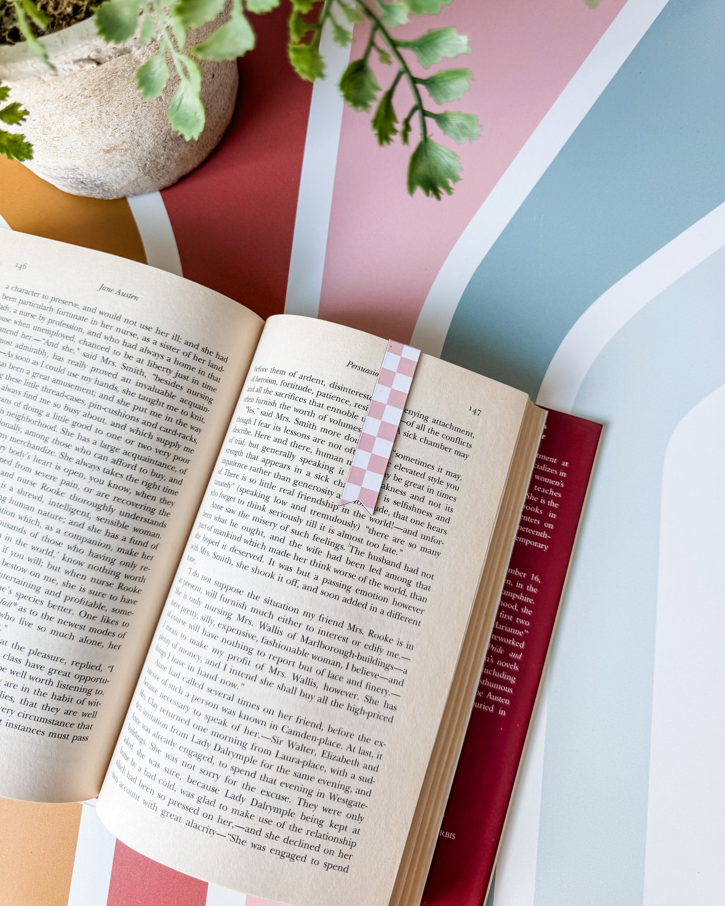 Checkerboard Magnetic Bookmark - Light Pink